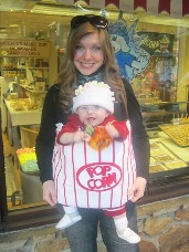 Small popcorn boy